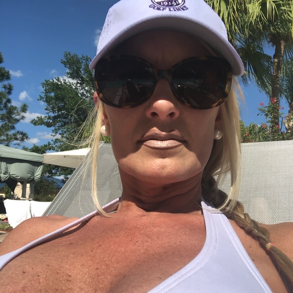 Meet your Posher, Keisha - Picture 2 of 2